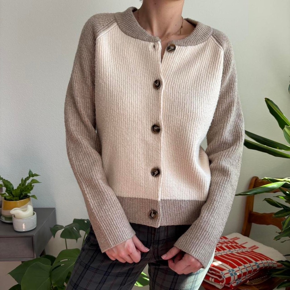 Hem & Thread Colorblock Ribbed Cardigan Sweater Cream Taupe Small Raglan Sleeve